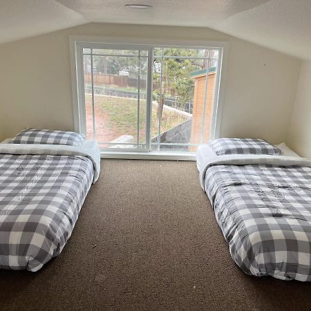Cedar Tiny Home Woodland Park Exterior photo