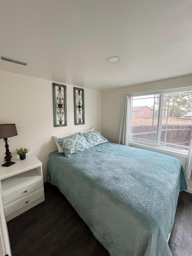 Cedar Tiny Home Woodland Park Exterior photo